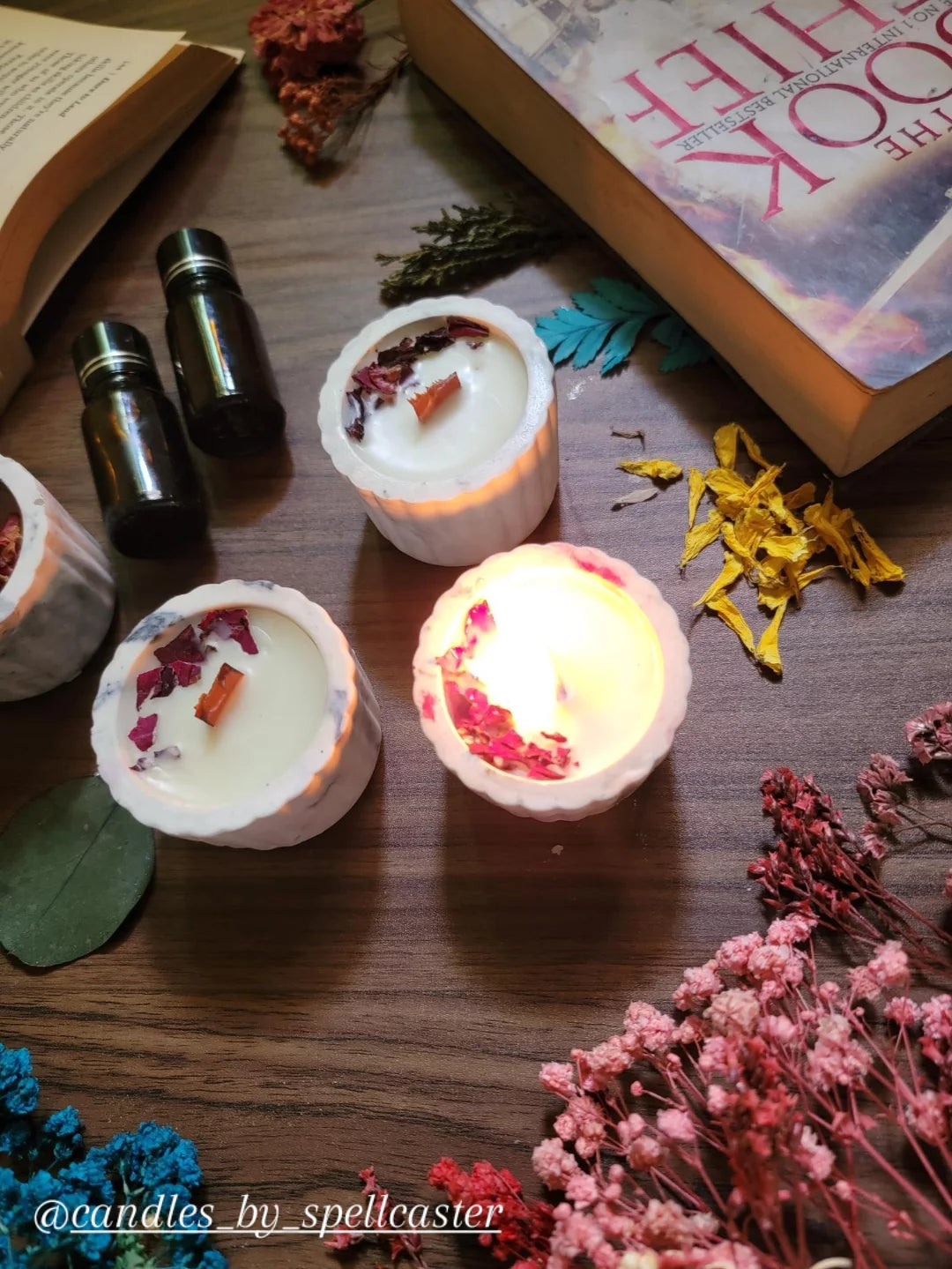 Rose Scented soy wax candle in marble effect gypsum jars.